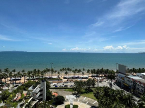 Jomtien Beachfront Apartment
